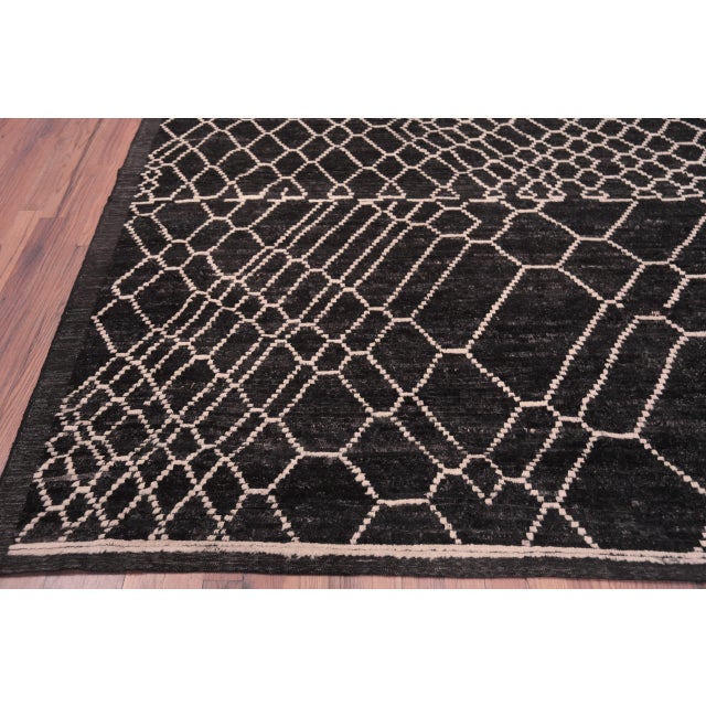 Large Tribal Moroccan Beni Ourain Modern Rug For Sale - Image 9 of 10