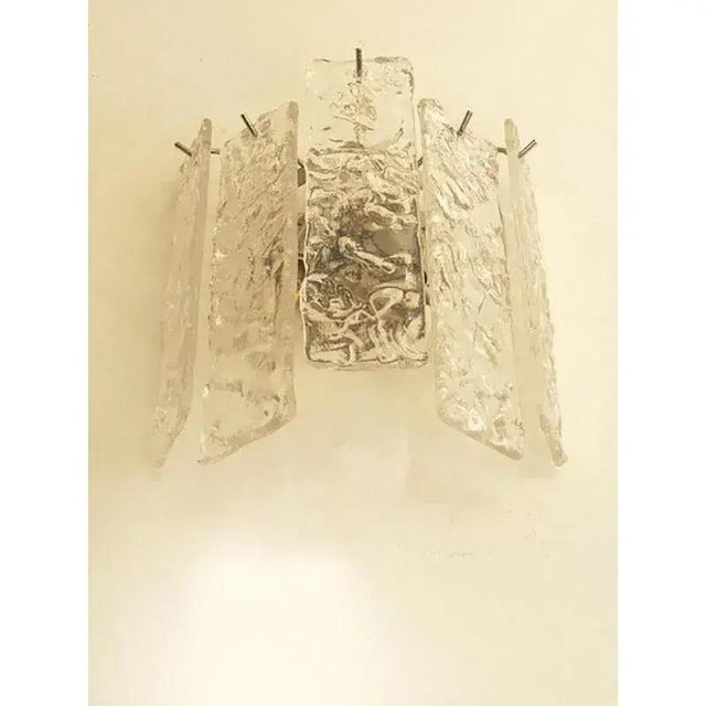 White Hammered Strips Listelli Murano Glass Wall Sconce by Simoeng For Sale - Image 8 of 12