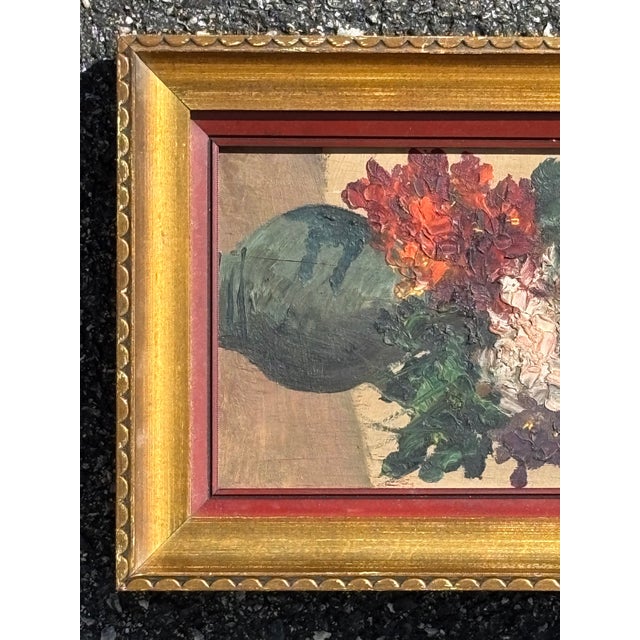 1950s MId-20th C. Floral Still Life - Original Oil on.Canvas in Original Gilt Frame For Sale - Image 5 of 6