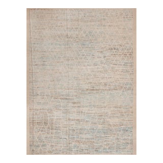 Nazmiyal Collection Patterned Modern Area Rug For Sale