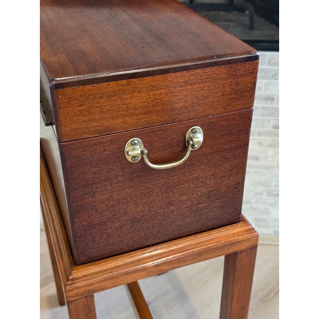 Auburn 19th Century English Victorian Era Mahogany Apothecary Travel Chest Box on Stand With Glass Jars For Sale - Image 8 of 18