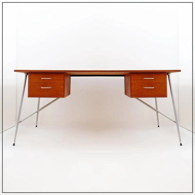 Modèle 202 Desk in Teak by Børge Mogensen for Søborg Møbelfabrik, 1950s For Sale - Image 16 of 16
