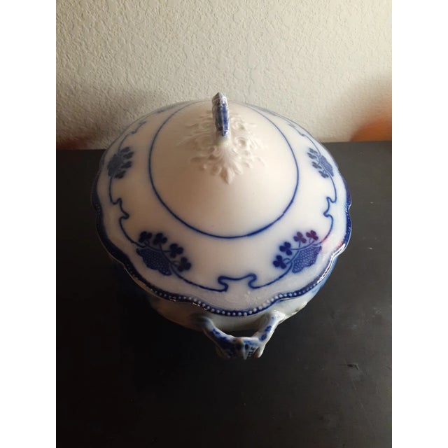 English Antique Circa 1830 Grindley Lorne England Genuine Flow Blue Tureen For Sale - Image 3 of 9