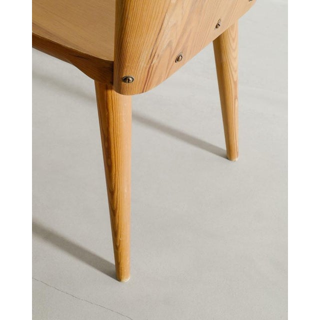 1940s Early Swedish Modern Pine Wooden Dining Chairs by Göran Malmvall, 1940s, Set of 2 For Sale - Image 5 of 6
