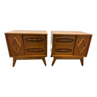 1960s Pair of Professionally Restored Nightstands by Young Manufacturing, For Sale