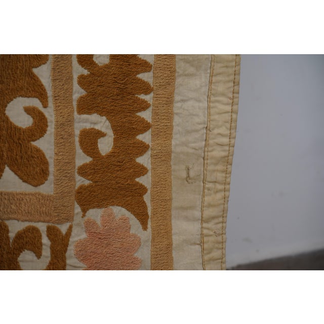 1960s Suzani Wall Hanging, Mustard Green Red Uzbek Hand Embroidery 4'2'' X 4'5'' For Sale - Image 5 of 10
