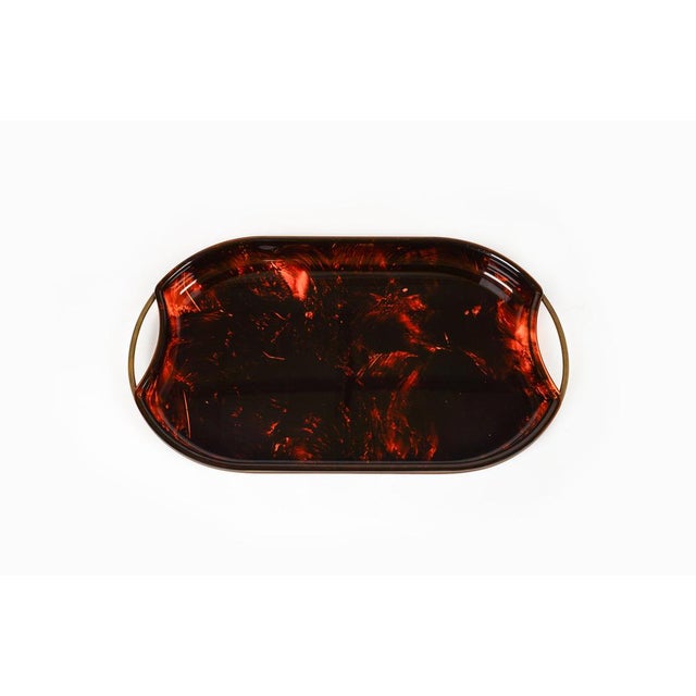 Oval Serving Tray in Faux Tortoiseshell Acrylic Glass & Brass attributed to Guzzini, Italy, 1970s For Sale - Image 14 of 15