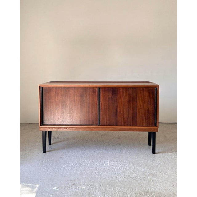 Ash & Rosewood Sideboard by Gordon Russell for Russell of Broadway, 1950s, in Flawless conditions. Designed 1950 to 1959...