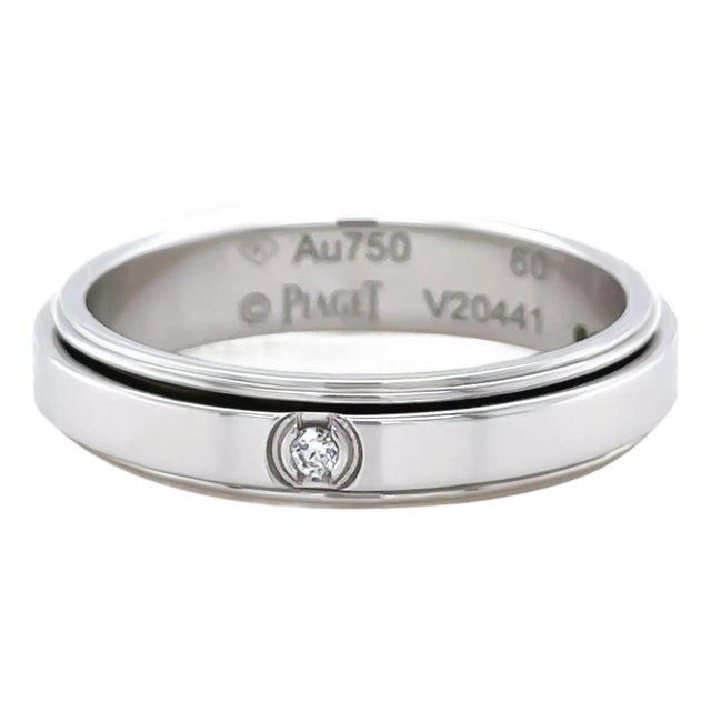 Piaget 18ct White Gold Possession Diamond Spinning Ring 0.02ct 6.31g, Size 9.25 For Sale