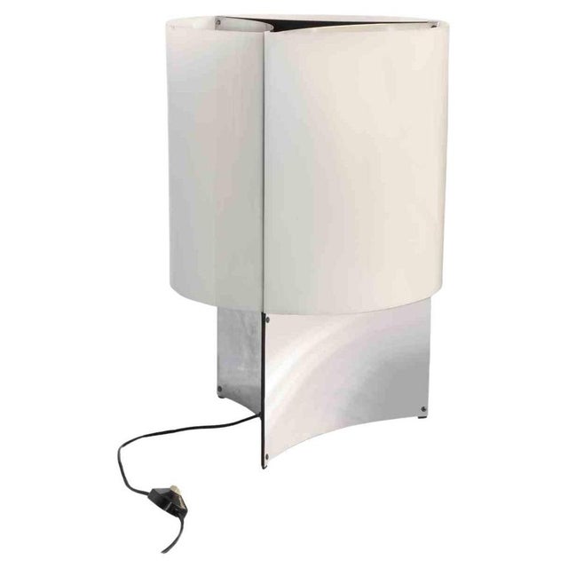 526/G Table Lamp by Massimo Vignanelli for Arteluce, Mid-20th Century For Sale - Image 6 of 6