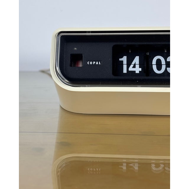 Vintage Copal Model 225 Flip Clock, 1976 For Sale - Image 9 of 16