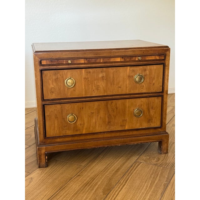 1970s Pair of 1970s Drexel Heritage Hollywood Regency Burlwood & Brass Nightstands For Sale - Image 5 of 10