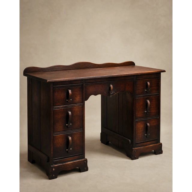 Traditional Late 20th Century Colonial Revival Writing Desk For Sale - Image 3 of 6