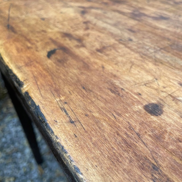 Early 1800s Pine Farmhouse/Shaker-Style Table With Massive Single Drawer. For Sale - Image 4 of 6