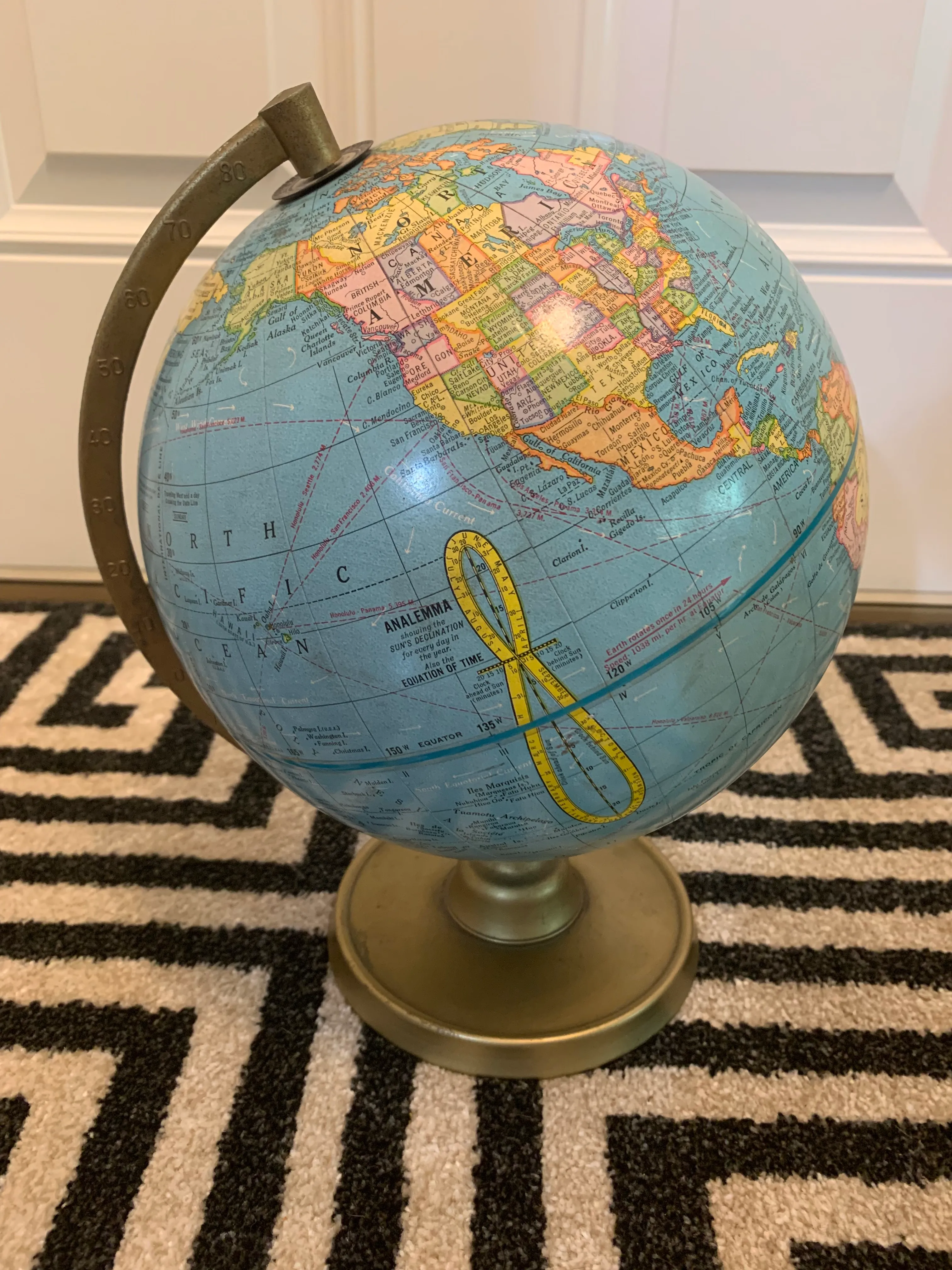【値下中】THE E F. CRAM COMPANY社製 地球儀 Vintage George F. Cram Company's Imperial Terrestrial World Globe