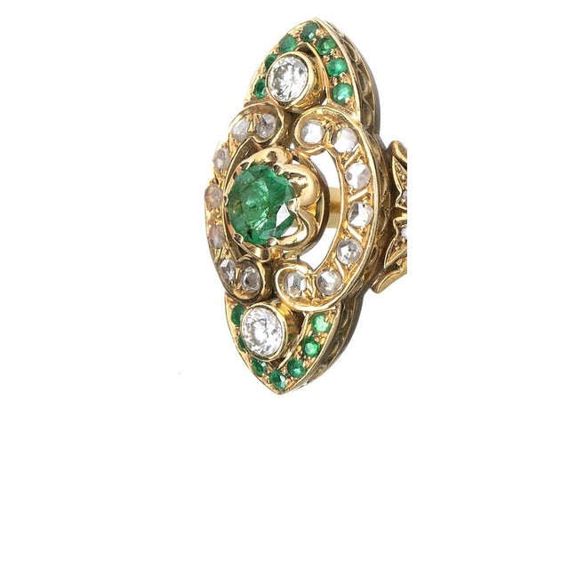 19.2 Karat Gold Ring with Emeralds For Sale - Image 3 of 8