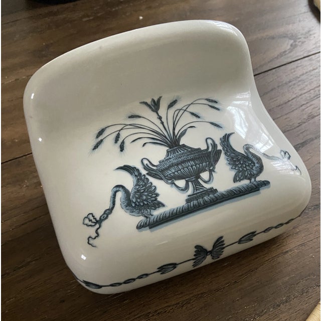 Rococo Hand Painted Paris France Lamballe Swan Empire Toilet Paper Holder For Sale - Image 3 of 6