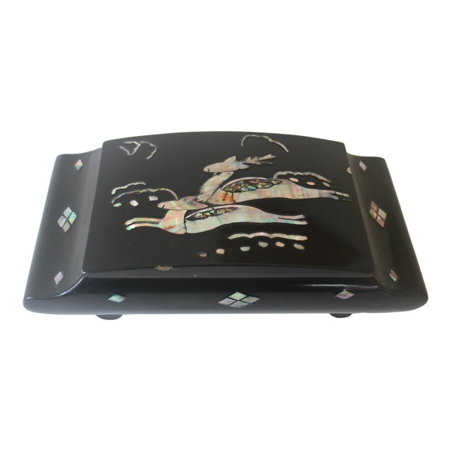 Mid 20th Century Vintage Black Lacquer and Abalone Shell Lidded Trinket Box With Mid-Century Modern Deer Inlay For Sale