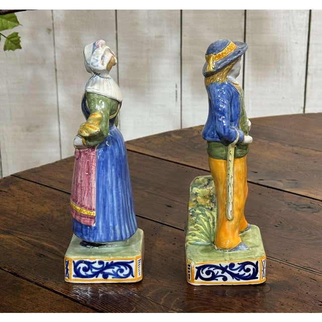 Breton Couple in Earthenware from Quimper, 1930s, Set of 2 For Sale - Image 3 of 12