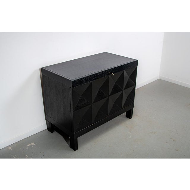 In good condition iwht minimal signs of use I have official proof of authenticity such as vintage catalogs, designer...