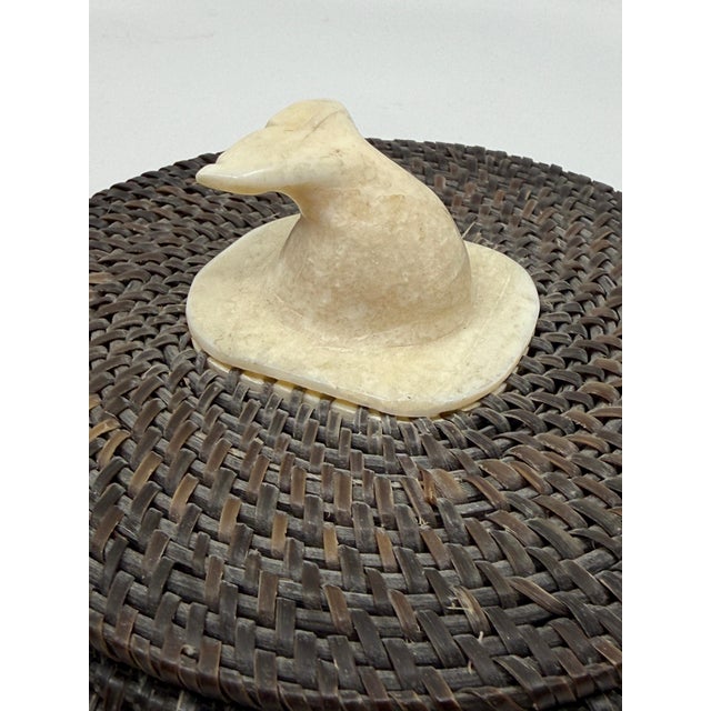 1978 Inuit Joe Sikvayugak Baleen and Carved Bone Basket For Sale - Image 13 of 18