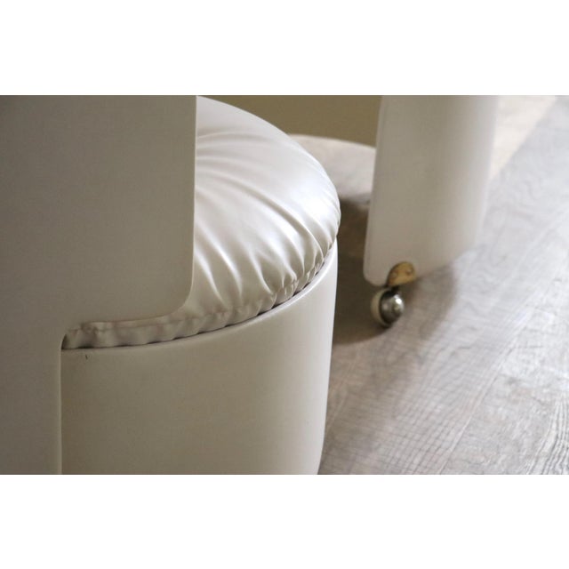 Metal Dilly Dally Vanity in White Leather by Luigi Massoni for Poltrona Frau, Italy, 1968, Set of 2 For Sale - Image 7 of 13