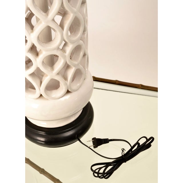 Sculptural Mid-Century Modern Ceramic Lamp For Sale - Image 9 of 10