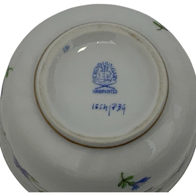 1980s Vintage Herend Blue Garland PBG Covered Sugar Bowl Bonbonniere Rose Finial Model 1162 Hungary C. 1980s For Sale - Image 5 of 6