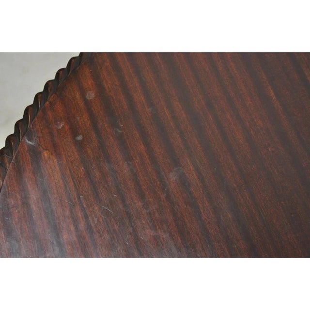 Antique American Empire Floral Spiral Carved Mahogany Round Center Side Table For Sale In Philadelphia - Image 6 of 12