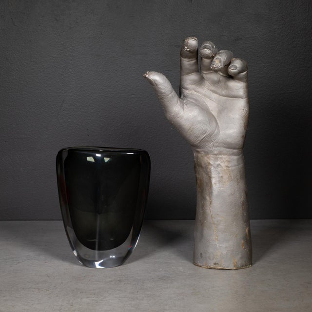 Nils Landberg for Orrefors Smoke Gray Glass "Sommerso" Vase c.1950-1960 For Sale In San Francisco - Image 6 of 6