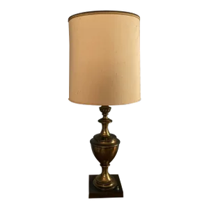 Mid-Century Modern Stiffel Brass Hollywood Regency Urn/Trophy Table Lamp