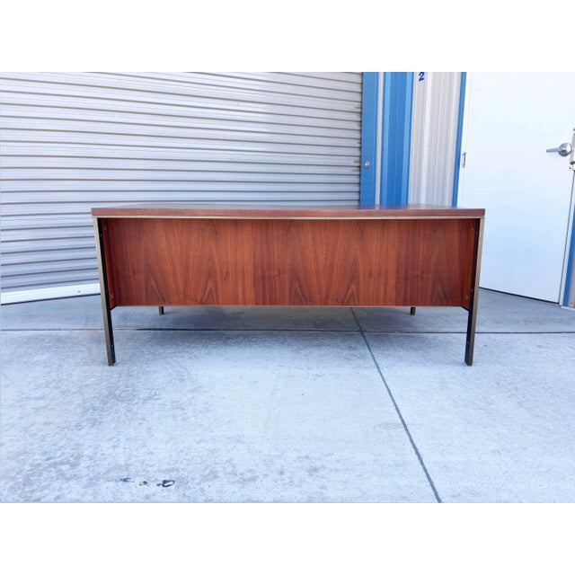 1960s Mid Century Walnut and Metal Executive Desk Styled After Knoll For Sale - Image 11 of 12