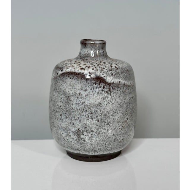 Studio Ceramic Bottle Vase and Bowl by Elli & Walter Serocka, Germany 1970s, Set of 2 For Sale - Image 4 of 17