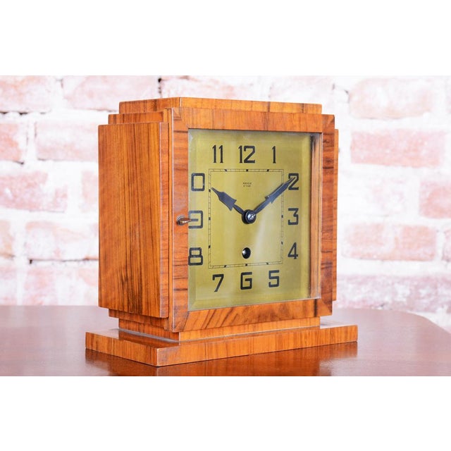 Art Deco Table Clock in Walnut, Brass, and Glass, Czech, 1920s For Sale - Image 4 of 11