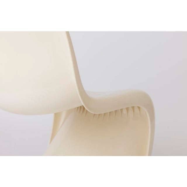 Vintage White Panton Chair by Verner Panton for Herman Miller, 1972 For Sale - Image 6 of 10
