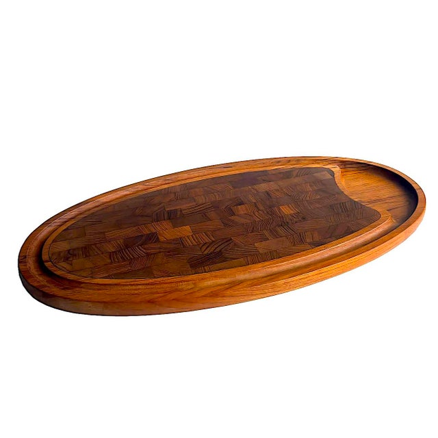 1960s Danish Teak Wood Oblong Charcuterie Board Designed by Jens H. Quistgaard for Dansk For Sale - Image 11 of 13