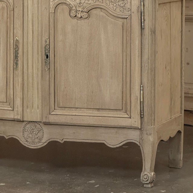 19th Century Country French Normandy Louis Philippe Period Buffet a Deux Corps in Stripped Oak For Sale - Image 10 of 18