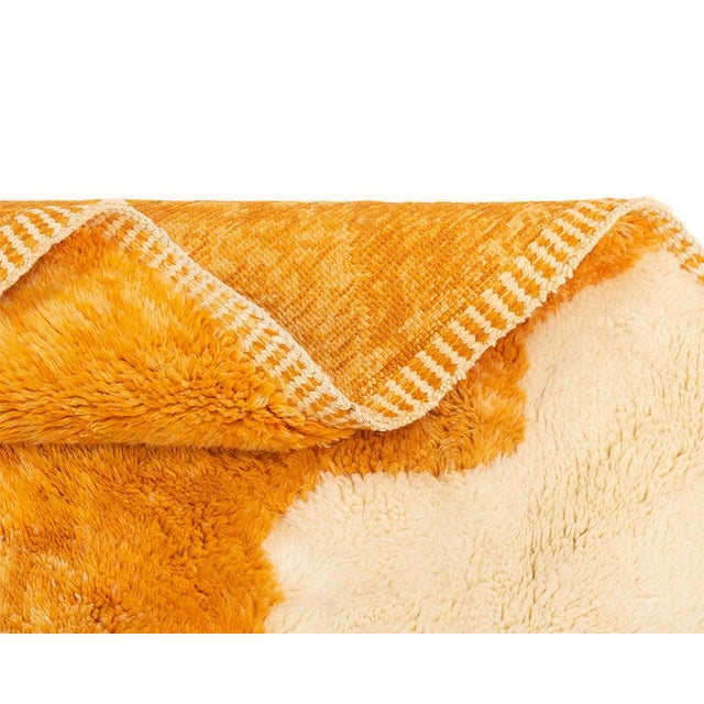 Textile Hand-Knotted Moroccan Wool Rug by Azele Studio For Sale - Image 7 of 11