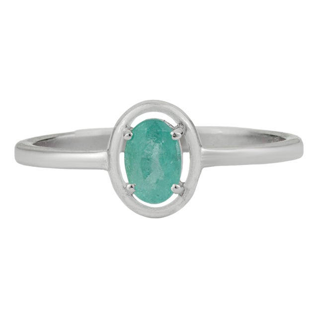 Minimalist Prong Set Oval 0.56 Ct Natural Emerald Solitaire Ring Size 8 For Sale