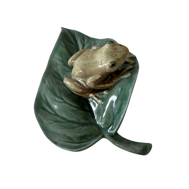 Lladro Lladro Porcelain Frog on Leaf "Coqui Frog" Model 7139 2009 Retired For Sale - Image 4 of 8