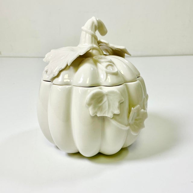 Vintage Americana Boho Chic Hollywood Regency Blanc De Chin Pumpkin Box, Halloween & Thanksgiving For Sale - Image 9 of 11