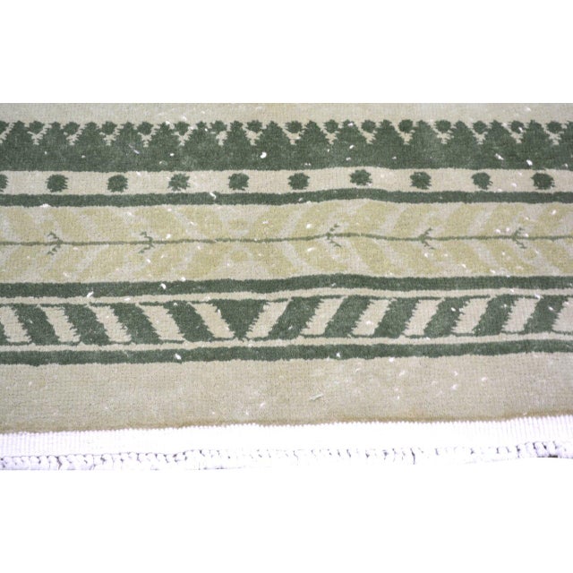 1950s Vintage Chinese Art Deco Hand Knotted Wool Rug, 7'8''x9'10'' For Sale - Image 5 of 6