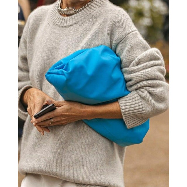 2019 Bottega Veneta Pouch Oversized Large Turquoise Blue Calfskin Leather For Sale - Image 14 of 16