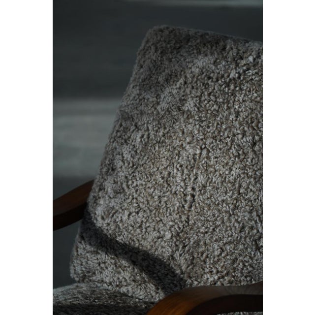 Gold Art Deco Danish Adjustable Lounge Chairs in Lambswool & Walnut, 1930s, Set of 2 For Sale - Image 8 of 17