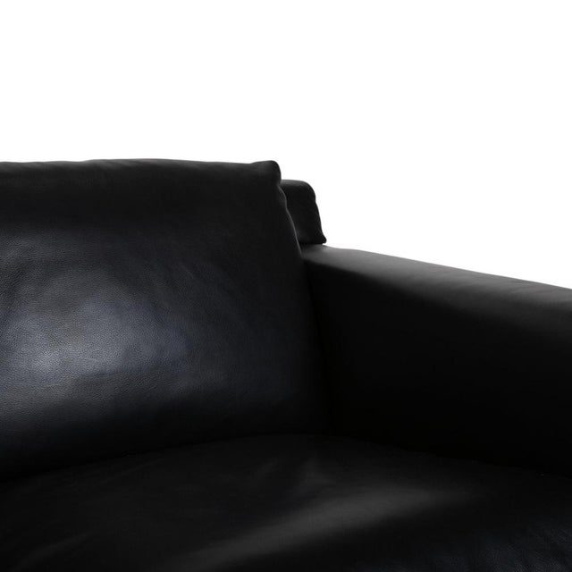 Modern Leather Three-Seater Black Sofa from Minotti For Sale - Image 3 of 12
