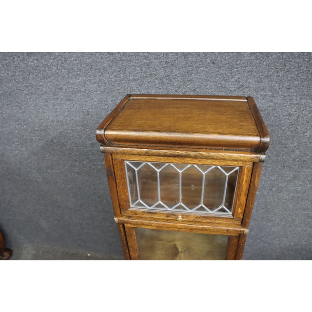 Globe Wernicke Rare Globe-Wernicke Attributed Quarter Sawn Oak Stacking Bookcase With Leaded Glass For Sale - Image 4 of 10