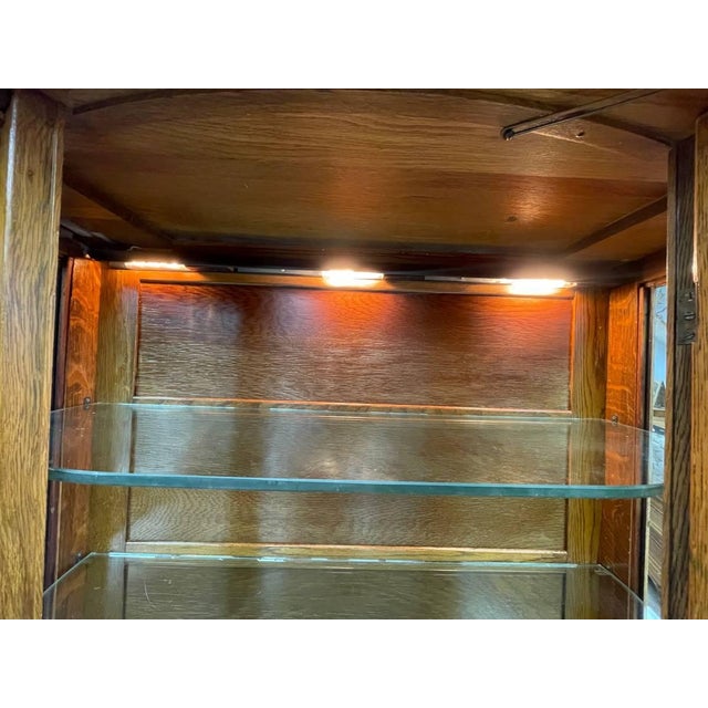 Antique Tiger Oak, Lighted Curio Cabinet, Four Glass Shelves, Hand Carved, Glass Door For Sale In New York - Image 6 of 13