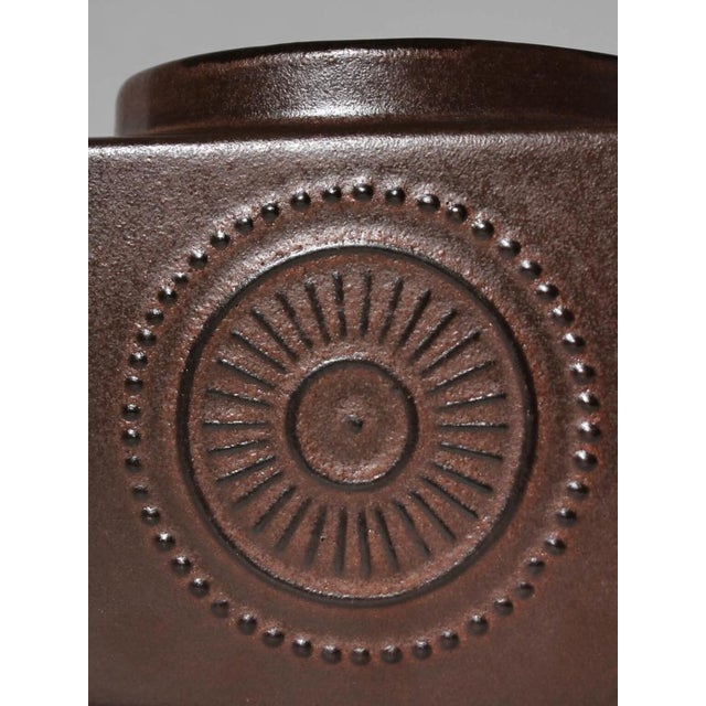 Göran Andersson (1935-1989) is one of the well-known representatives of the illustrious Swedish ceramic design of the 20th...