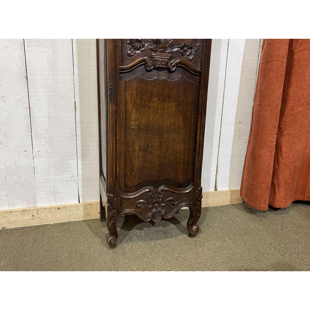 Antique Louis XV Oak Clock, 1800s, in Good conditions. Designed before 1890