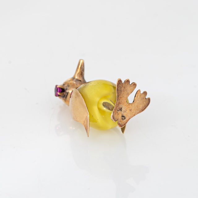 1970s 70s Vintage Penguin Pendant 14k Yellow Gold Charm Estate Bird Jewelry For Sale - Image 5 of 7